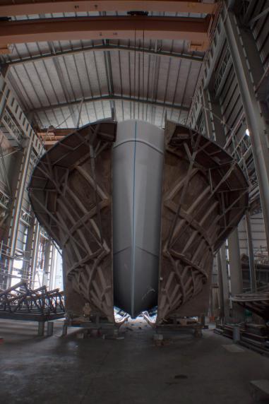 Photos of the Birth of a New 860 Deluxbridge Motoryacht