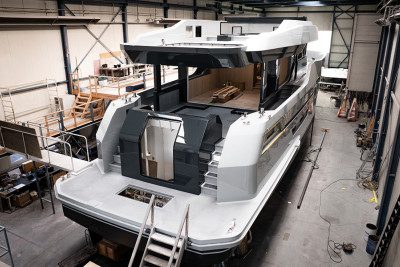 Outer Reef Unveils First Images of New, Dutch-Built 780 Adventure