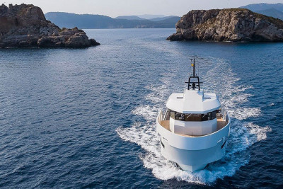 Hot off the Press - Outer Reef April-May Newsletter