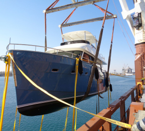Outer Reef Yachts Trident 620 On Her Way